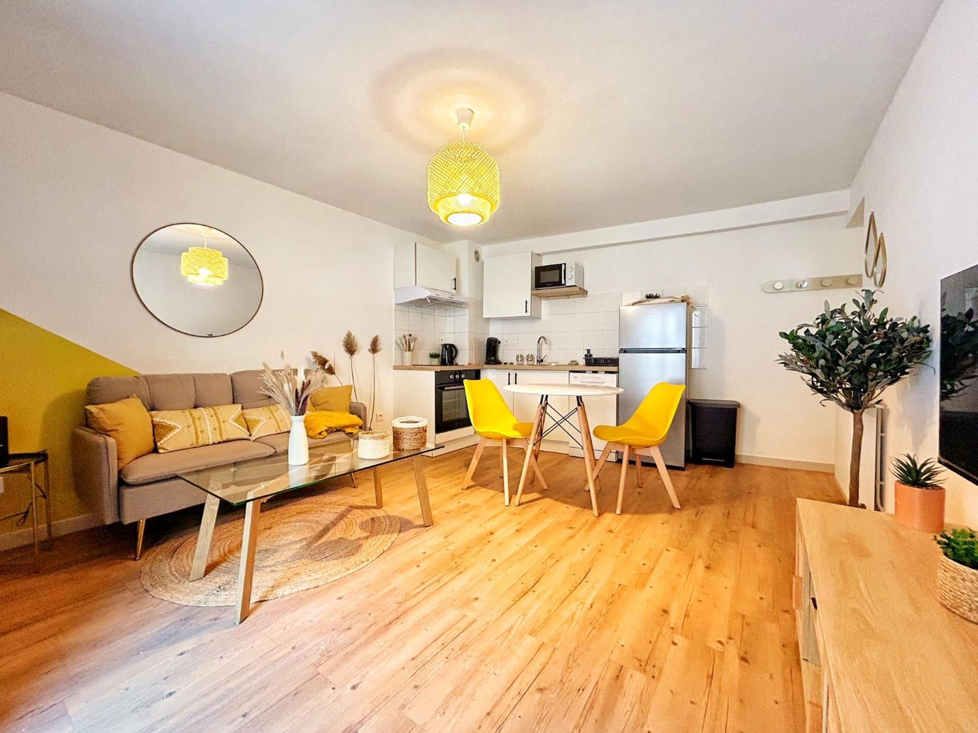 Cosy Ocre Apartment Arles Exterior photo